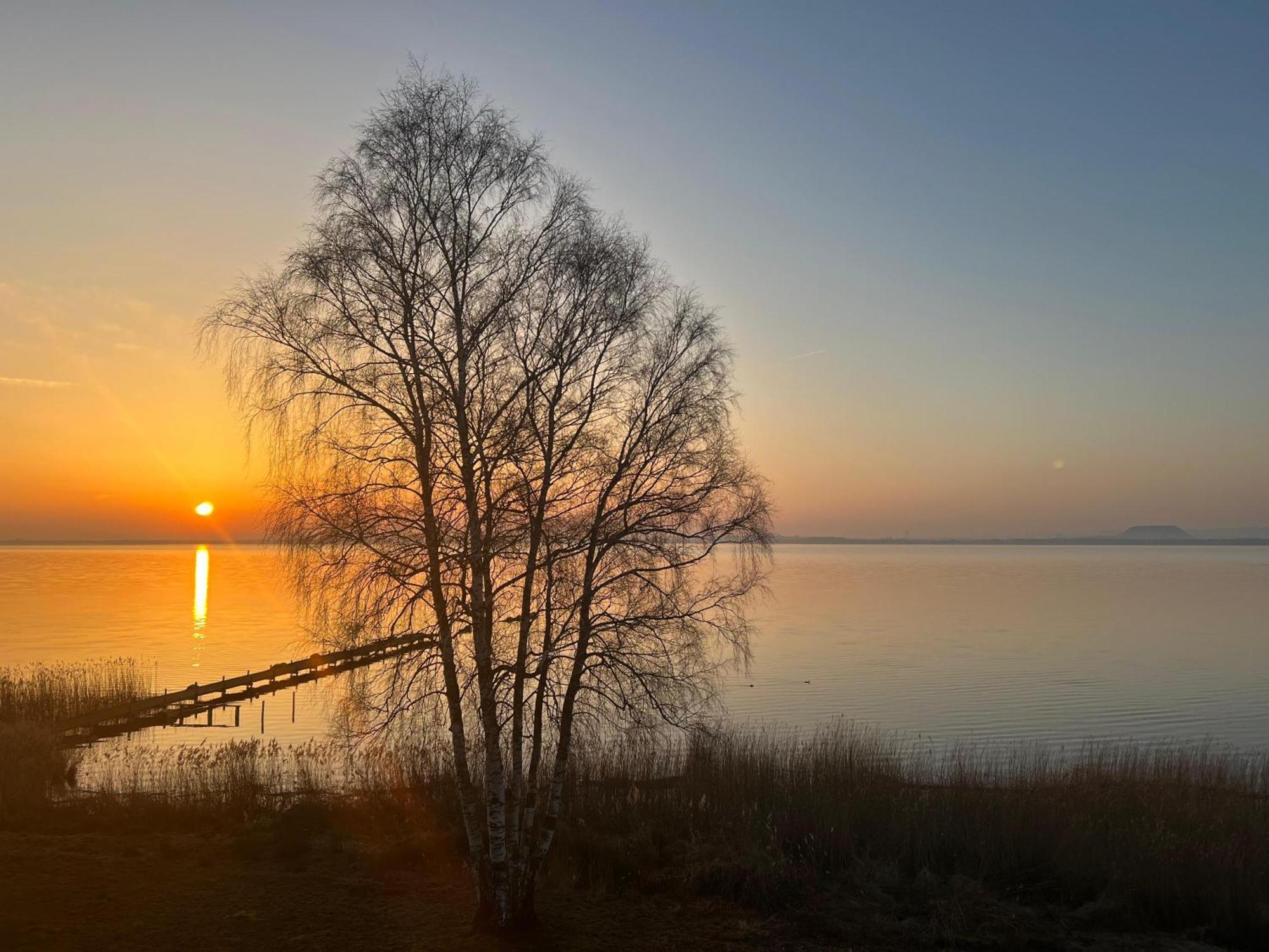 Ferienwohnung Sunrise - Mit Direktem Blick Auf Das Steinhuder Meer - Mardorf  Exterior foto